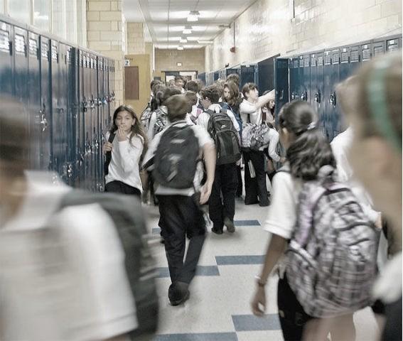 4 jeunes filles assument leur homosexualité (article 98) Blog de snorounanne : Mon Éditorial, 4 jeunes filles assument leur homosexualité (article 98)