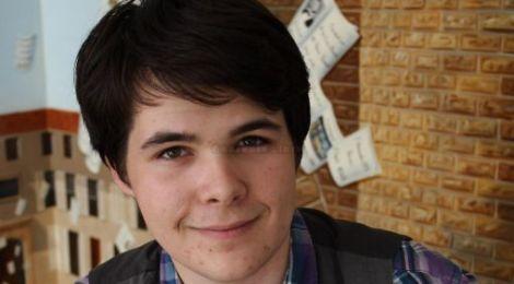 En Charente, les lycéens cherchent des bénévoles http://static.mcetv.fr/img/2011/04/aevl-lyceen-vie-associative.jpg