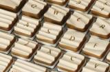 Clavier en bois pour sensation tactile michael roopenian 02 160x105 Clavier en bois pour sensation tactile