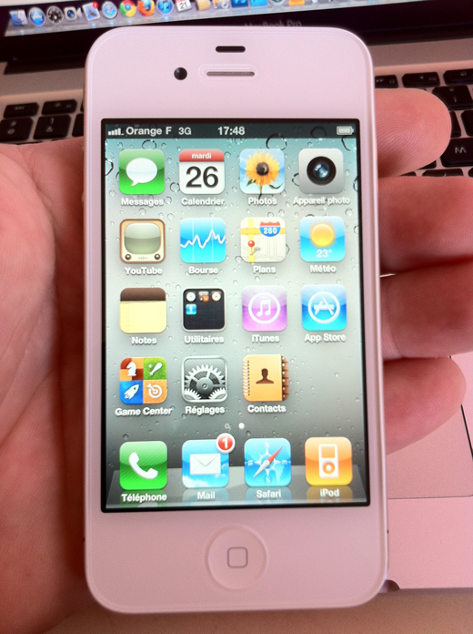 L’iPhone 4 Blanc est déjà en vente! L’iPhone 4 Blanc est déjà en vente!