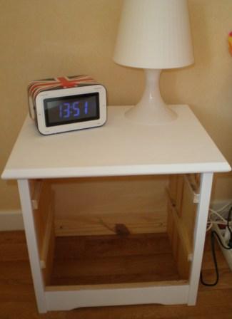 Chevet en cours de transformation Un petit projet peinture en cours…