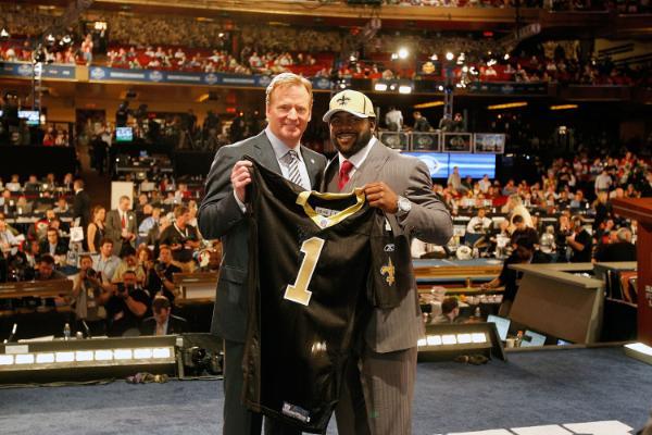 With the 28th Pick, the New Orleans Saints select Mark Ingram.