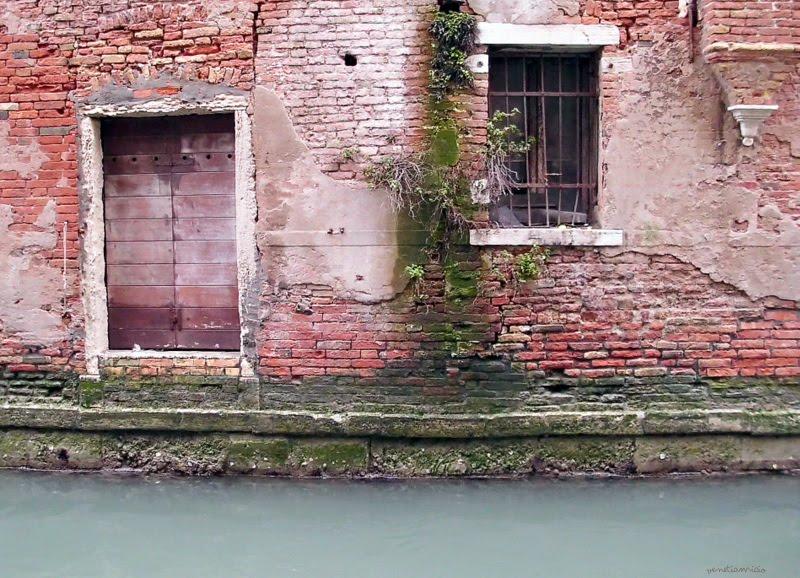 UNE NOUVELLE PROMENADE UNE NOUVELLE PROMENADE