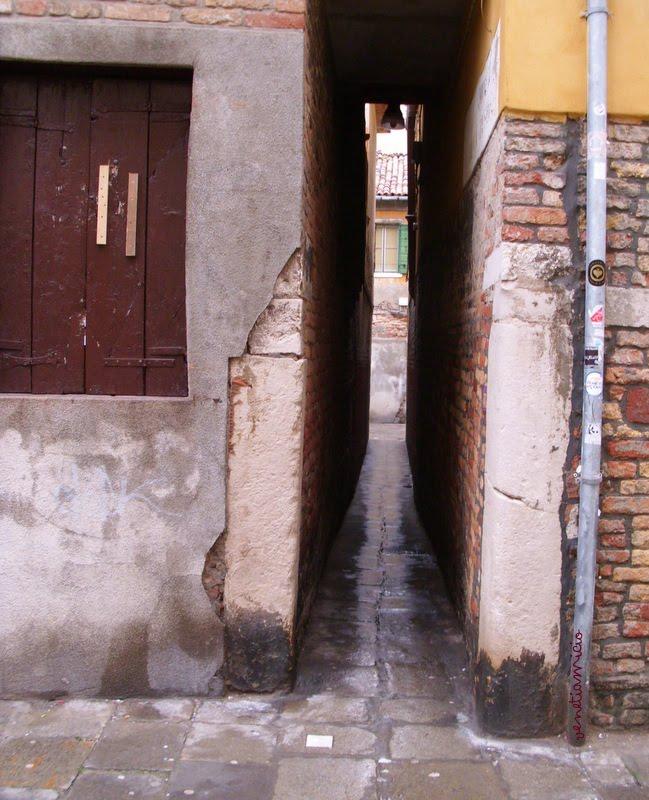 UNE NOUVELLE PROMENADE UNE NOUVELLE PROMENADE