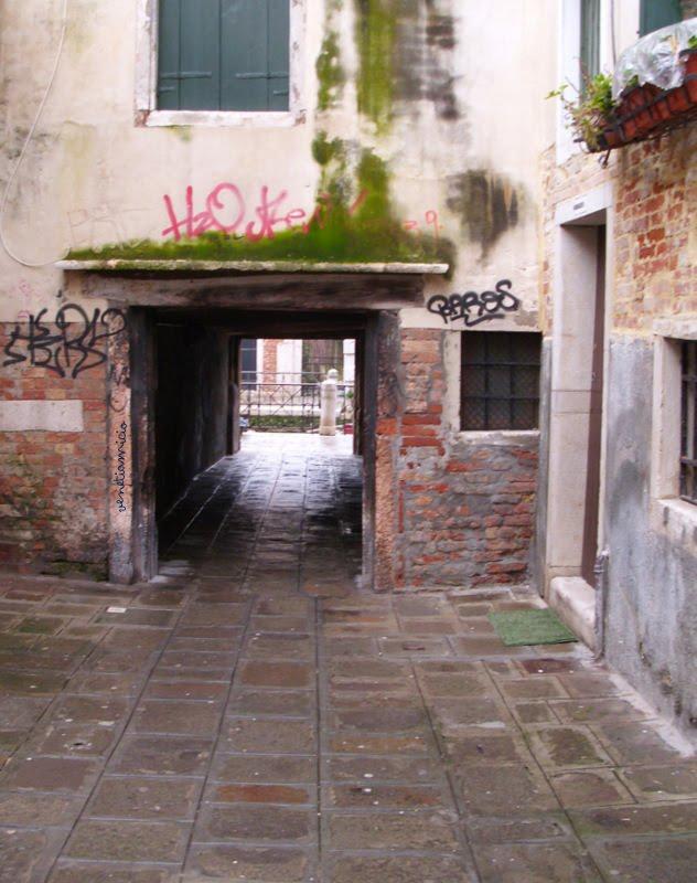 UNE NOUVELLE PROMENADE UNE NOUVELLE PROMENADE