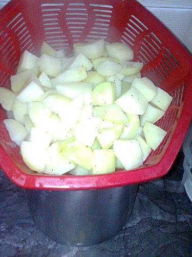 Tajine à la tomate ses steaks et pdt sautées Photo0224.jpg