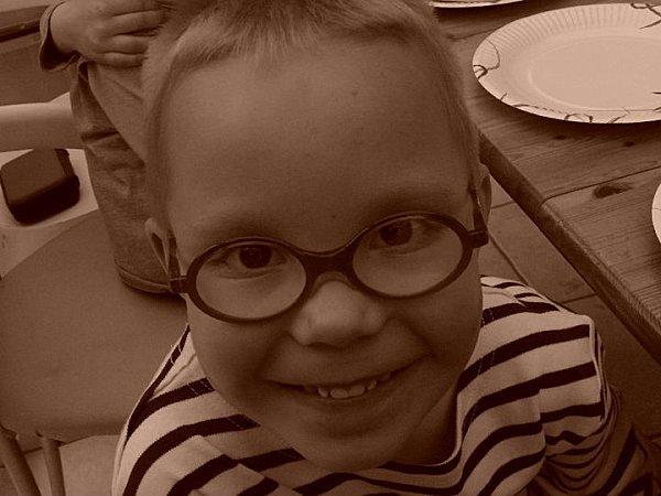 Qu'elle est bonne !!! 229188 217831634896586 100000092526794 918137 2884834 n