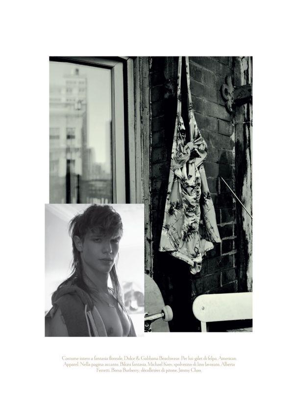 Kristen Mcmenamy par Steven Meisel pour Vogue Italie mai 2011 12