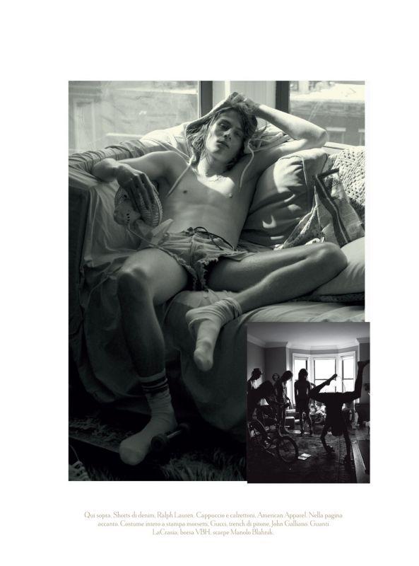 Kristen Mcmenamy par Steven Meisel pour Vogue Italie mai 2011 8