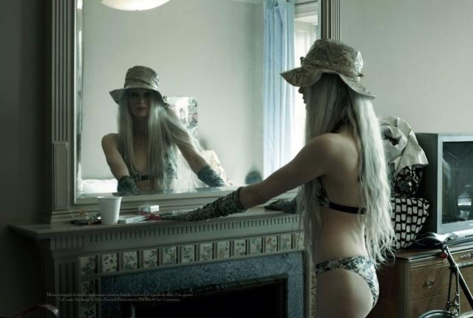 Kristen Mcmenamy par Steven Meisel pour Vogue Italie mai 2011 13