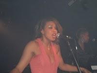 Quelques photos du concert de Melissa NKonda au Sentier Des Halles (03/05/2011)
