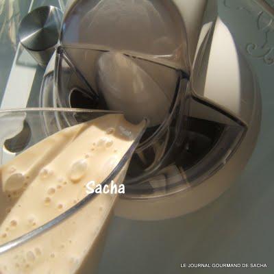 Crème glacée au sirop d'érable et cranberries Crème glacée au sirop d'érable et cranberries