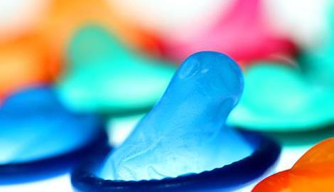 http://static.mcetv.fr/img/2011/05/capoteviagra.jpg