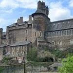 Estaing, Le château d’Estaing : Le château d'Estaing est (avec l'église de Conques) un des monuments les plus connus et les plus rayonnants de l'Aveyron. P1060170.JPG