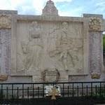 Estaing :monument dédié aux victimes de la seconde guerre mondiale P1060178.JPG