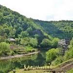 Estaing : vue sur le lot en ayant Estaing derrière nous P1060115.JPG