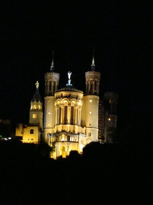 bynight Un petit tour en ficelle ?