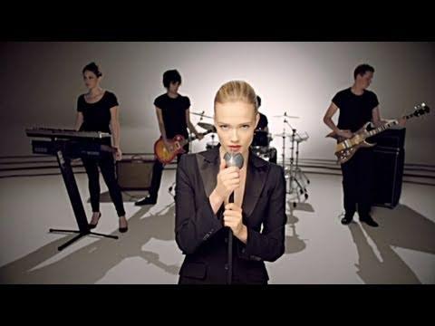 Florrie – Begging Me. Image de prévisualisation YouTube