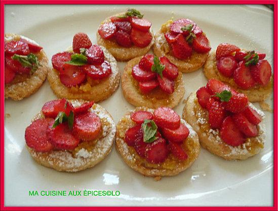 petites douceurs d'amandine aux fraises DOUCEURS-FRAISES-AMANDES.jpg