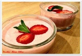 La recette Fraise : Mousse de fraises à la menthe
