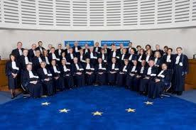 Cour européenne de justice: les couples gays allemands doivent bénéficier des mêmes droits que les couples mariés.