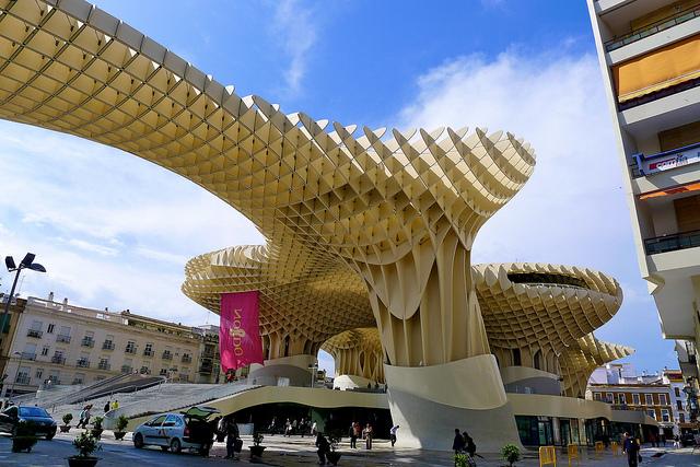 Metropol Parasol, énorme structure de bois.