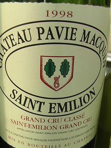 Deux vins de la rive droite et un vin jaune avec les fromages Bouteilles_du_30_avril_031