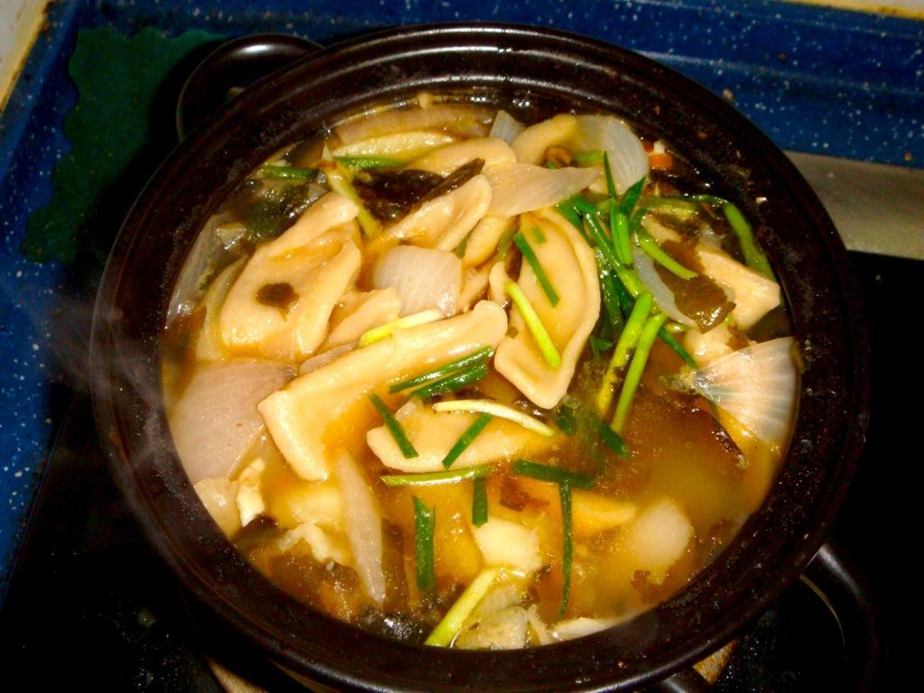 DSC02454 On mange beaucoup dehors, mais on cuisine aussi!