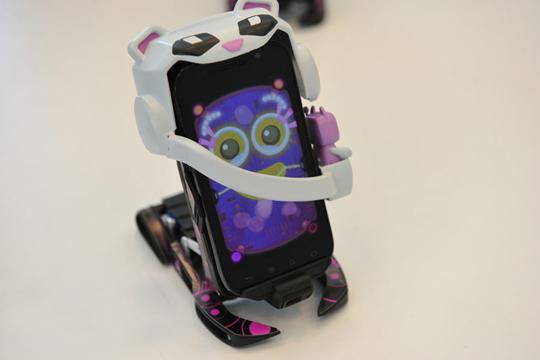 hasbro Hasbro transforme votre Nexus S en petit robot