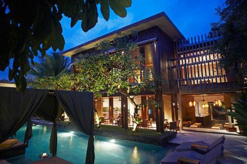 terrasse-piscine-The-elysian-Asie-indonesie-5-villa-a-Bali-hoosta-magazine-paris