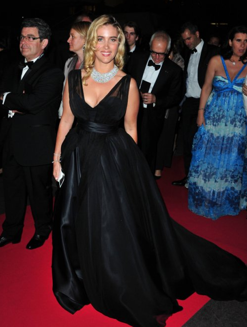 Festival de Cannes: la soirée d'ouverture a vu défiler de somptueuses robes