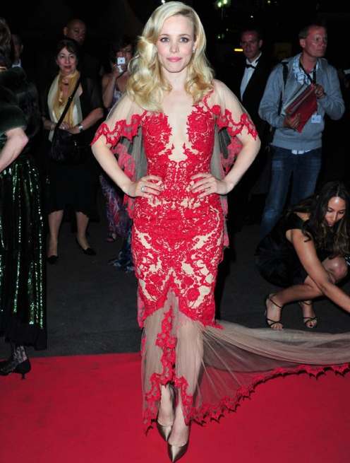 Festival de Cannes: la soirée d'ouverture a vu défiler de somptueuses robes
