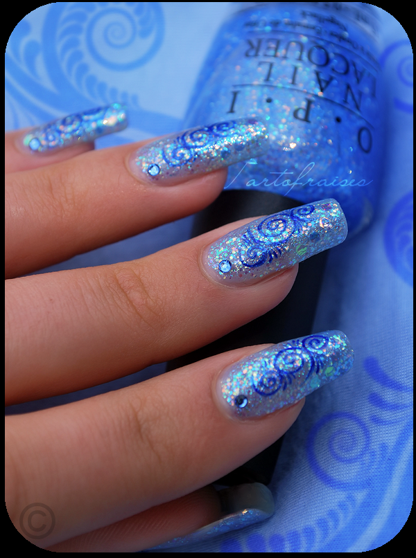 Spirales bleues nail art http://tartofraises.nailblogs.net/nailart/spiralesopibleu/spirales_5.png