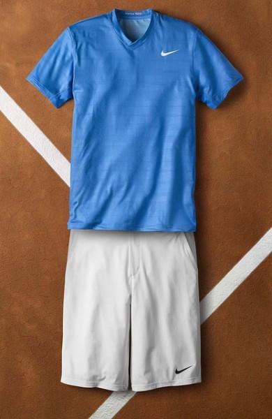 Tenue rafael nadal roland garros 2011 nike 7 390x600 Les tenues de Roger Federer et Rafael Nadal pour Roland Garros