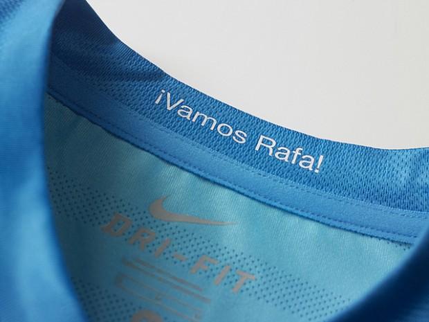 Tenue rafael nadal roland garros 2011 nike 5 620x465 Les tenues de Roger Federer et Rafael Nadal pour Roland Garros