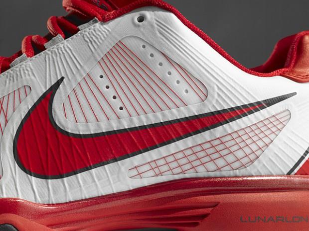 Tenue roger federer roland garros 2011 nike 2 620x465 Les tenues de Roger Federer et Rafael Nadal pour Roland Garros