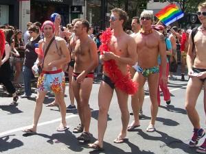 London-Gay-Pride-300x225 Les Défilés de la Gay Pride à Travers le Monde