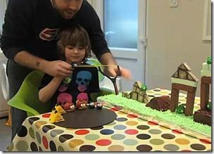 Angry Birds birthday cake thumb Spawnrider.Net, 5 ans déjà…