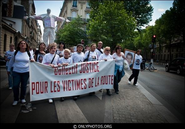 Marche silencieuse du collectif Justice pour les Victimes de la Route. Marche-collectif-Justice-Victimes-Route-010