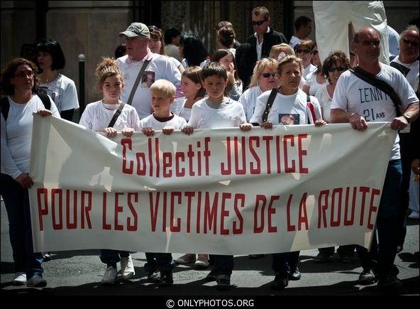 Marche silencieuse du collectif Justice pour les Victimes de la Route. Marche-collectif-Justice-Victimes-Route-002