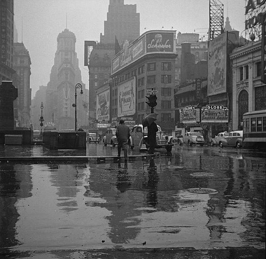 Rainy-day-in-Time-Square.jpg