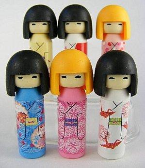 iwako-kokeshi-japanese-doll-posting-erasers-3.jpg