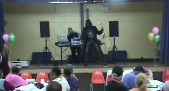 crise-dark-vador crise dark vador 540x291 Trombone et Salsa pour Darth Vader