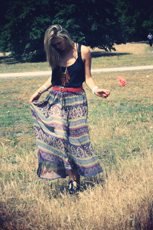 Voilà l'été... Image and video hosting by TinyPic