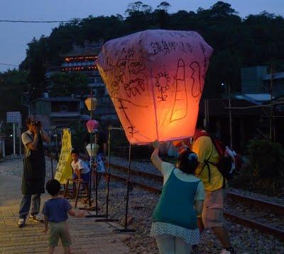 Mission lanternes volantes a Pingxi