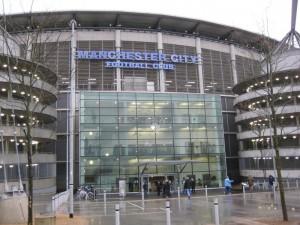City of Manchester Stadium Man City parade avec la FA Cup