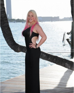 Les Anges de la télé réalité 2 : Loana a-t-elle changé depuis le tournage ? Les Anges de la télé réalité 2 : Loana a-t-elle changé depuis le tournage ?