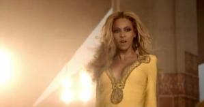Beyonce: les costumes du clip « run the world » Beyonce: les costumes du clip « run the world »