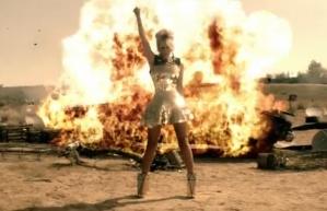Beyonce: les costumes du clip « run the world » Beyonce: les costumes du clip « run the world »
