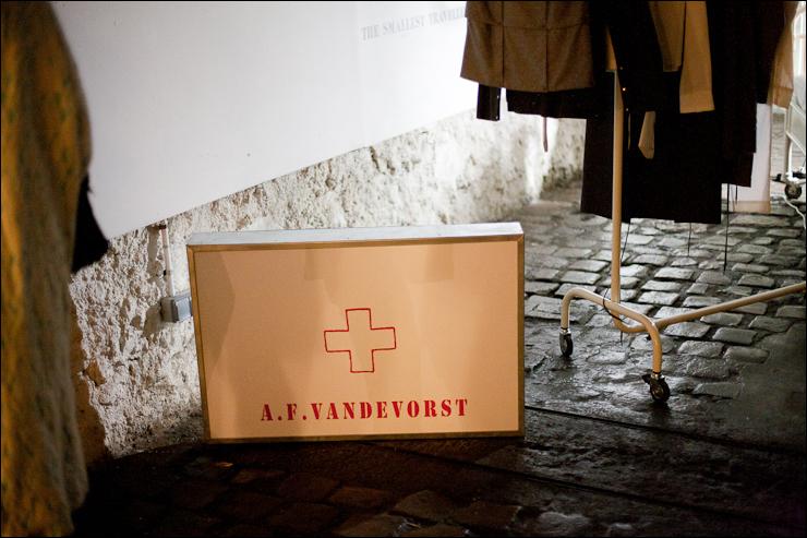 super-8-a-f-vandevorst Vandevorst, Barbara Bui et Anne-Valérie Hash…